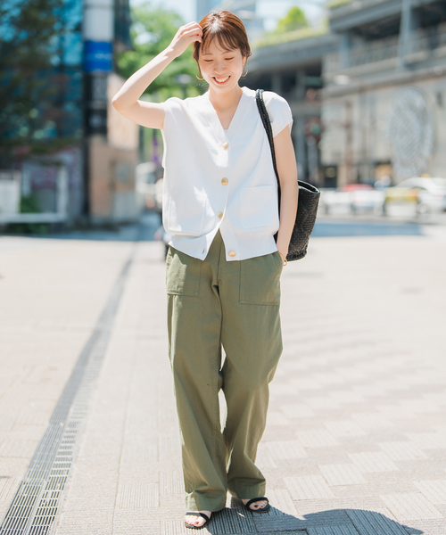 Spick & Span（スピックアンドスパン）の「《WEB限定 / 追加》ウォッシャブルVネックニットベスト（ベスト・レディース・ホワイト/ブラック・FREE）」の5枚目の写真