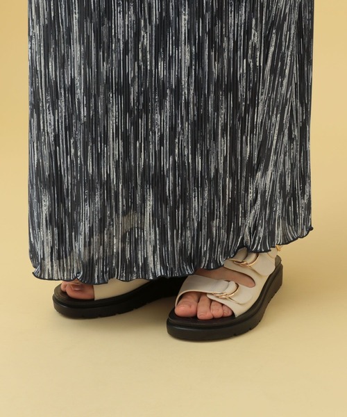 LEPSIM（レプシィム）の「【産前・産後対応】マタニティ／プリーツ柄キャミワンピース　497047（マタニティウェア/グッズ・レディース・ブラック/オフホワイト・FREE）」の16枚目の写真