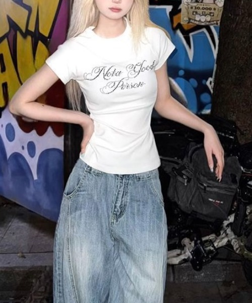 LADY LIKE（レディライク）の「ラインストーンロゴ美シルエット半袖Tシャツ（Tシャツ/カットソー・レディース・ブラック/ホワイト/ダークグレー/ブルー・M）」の10枚目の写真