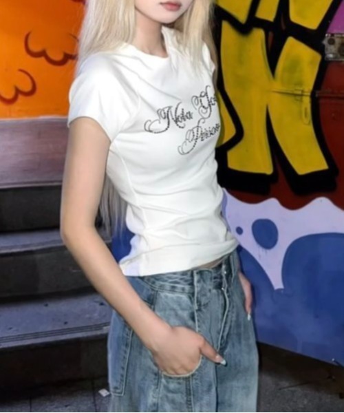 LADY LIKE（レディライク）の「ラインストーンロゴ美シルエット半袖Tシャツ（Tシャツ/カットソー・レディース・ブラック/ホワイト/ダークグレー/ブルー・M）」の9枚目の写真