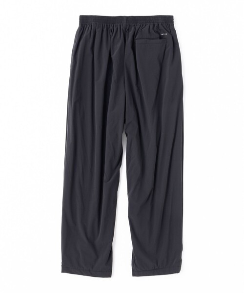 UNFILO（アンフィーロ）の「ハイストレッチムーブ ワイドパンツ（その他パンツ・レディース・ブラック系・SMALL/MEDIUM/LARGE/X-LARGE）」の13枚目の写真