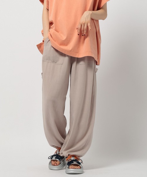 niko and...(ニコアンド)の「トロットペインターパンツ(その他パンツ・レディース・モカ/アイボリー/ブラック/オレンジ/カーキ・FREE)」の3枚目の写真