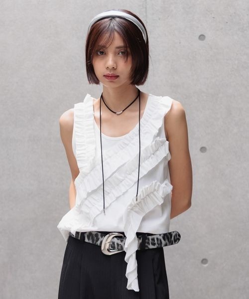 PAGEBOY(ページボーイ)の「ランダムフリルタンクトップ(タンクトップ・レディース・オフホワイト/グレー/ブラック・FREE)」の1枚目の写真