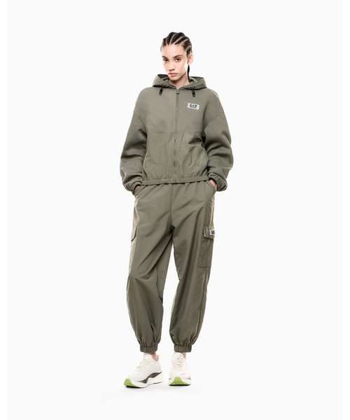 EMPORIO ARMANI EA7（エンポリオアルマーニイーエーセブン）の「【エンポリオ アルマーニ EA7】Contemporary Sport カーゴパンツ ナイロン（カーゴパンツ・レディース・カーキ・LARGE/MEDIUM/SMALL/X-SMALL）」の4枚目の写真