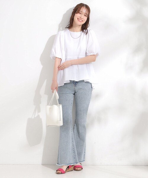 DRESKIP（ドレスキップ）の「【S-LL】バルーン袖で大人可愛く ペプラムブラウス（シャツ/ブラウス・レディース・ブルー/オフホワイト・04/03/02/01）」の5枚目の写真