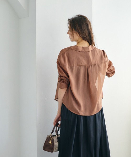 12Twelve Agenda(トゥエルブ アジェンダ)の「シアーオープンカラーシャツ(シャツ/ブラウス・レディース・チャコールグレー/ブラウン/グリーン・M)」の17枚目の写真