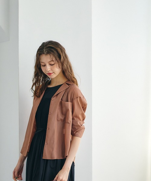 12Twelve Agenda(トゥエルブ アジェンダ)の「シアーオープンカラーシャツ(シャツ/ブラウス・レディース・チャコールグレー/ブラウン/グリーン・M)」の16枚目の写真