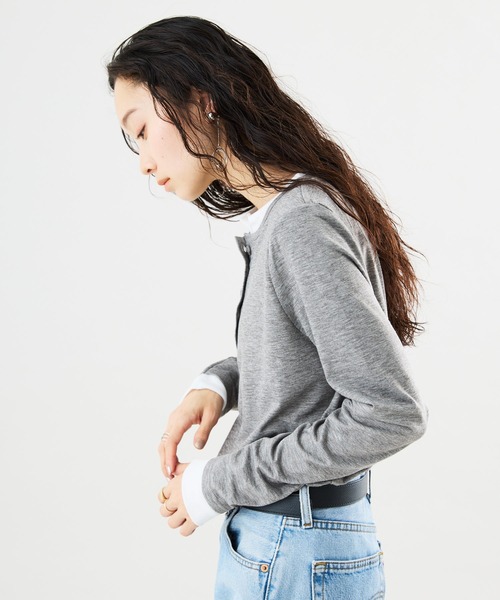 Muscat(マスカット)の「フェイクレイヤードロンT(Tシャツ/カットソー・レディース・チャコールグレー/ライトグレー/ブラウン/オレンジ・F)」の14枚目の写真