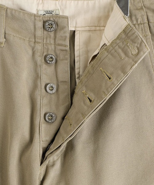 GOLD（ゴールド）の「GOLD / ゴールド：SELVEDGE WEAPON WIDE TROUSERS：25A-GL42426[MUS]（チノパンツ・メンズ・カーキ・M）」の4枚目の写真