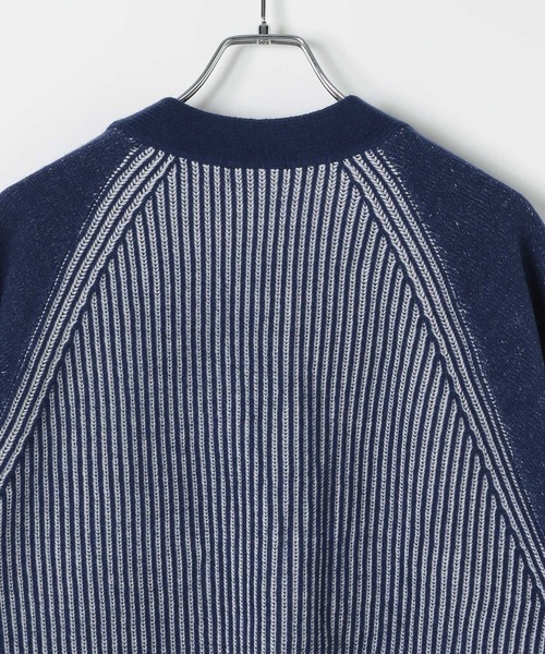 LEPSIM（レプシィム）の「7ゲージリブVネックカーディガン　571561（カーディガン/ボレロ・レディース・ブラック/レッド/ネイビー・FREE）」の16枚目の写真