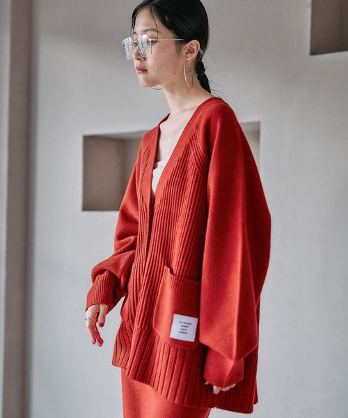 LEPSIM（レプシィム）の「7ゲージリブVネックカーディガン　571561（カーディガン/ボレロ・レディース・ブラック/レッド/ネイビー・FREE）」の21枚目の写真