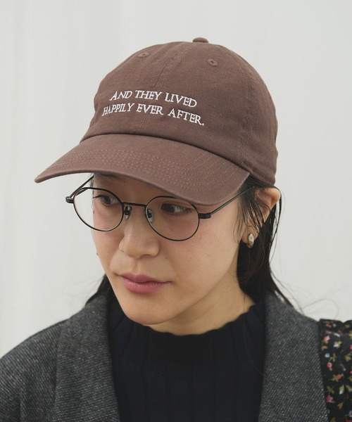 fig London(フィグロンドン)の「fairy tale cap(キャップ・レディース・ダークブラウン/ネイビー・FREE)」の2枚目の写真