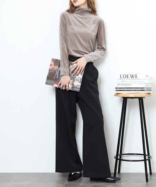 EGLANTINE(エグランティーヌ)の「EGLANTINE 前後2way シアーベロアハイネックインナー日本製(Tシャツ/カットソー・レディース・ブラック/ライトベージュ/ピンク/シルバーグレー/モカ・38)」の15枚目の写真