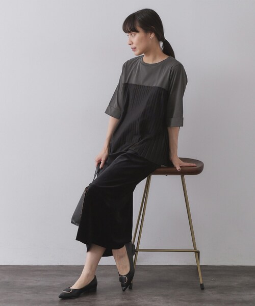 OPAQUE.CLIP（オペークドットクリップ）の「プリーツドッキングカットソー【洗濯機OK】（Tシャツ/カットソー・レディース・ボルドー/ホワイト/チャコール・40/38）」の17枚目の写真