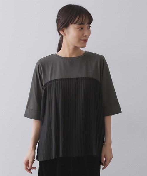 OPAQUE.CLIP（オペークドットクリップ）の「プリーツドッキングカットソー【洗濯機OK】（Tシャツ/カットソー・レディース・ボルドー/ホワイト/チャコール・40/38）」の19枚目の写真