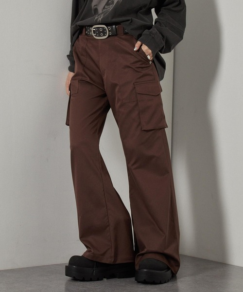 Alfred Alex(アルフレッドアレックス)の「【Alfred Alex】リベットセミフレアカーゴパンツ(カーゴパンツ・レディース・ブラック/ブラウン・M/L)」の19枚目の写真
