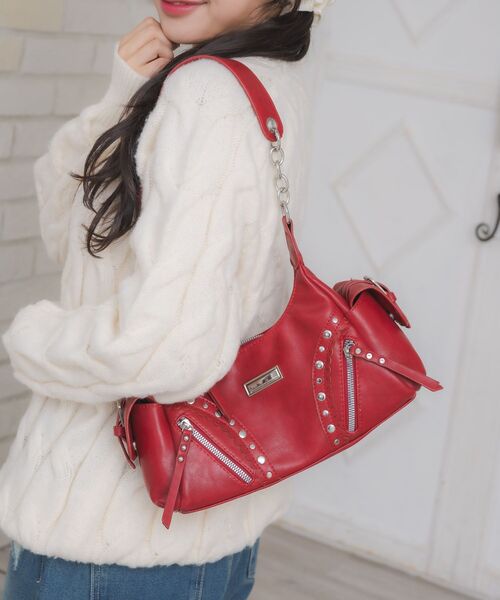 ems excite（エムズエキサイト）の「スタッズデザインバッグ（ショルダーバッグ・レディース・ブラック/オフホワイト/レッド・ONE SIZE）」の6枚目の写真