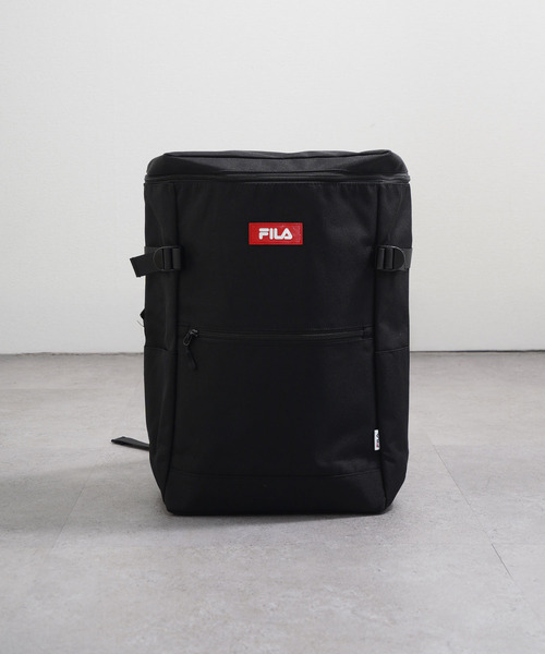 FILA(フィラ)の「FILAスクエアデイバッグ(バックパック/リュック・レディース・トリコロール/ブラック/ブラック×レッド・FREE)」の9枚目の写真
