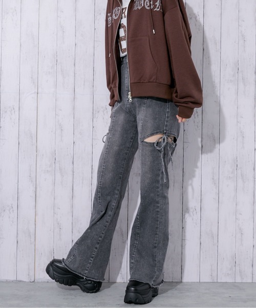 GORGE(ゴージ)の「《サイドカット×リボン》レディース デニムパンツ/トレンドカジュアル 春夏秋(デニムパンツ・レディース・ブラック/ブルー・M/S)」の11枚目の写真
