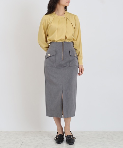TRUDEA(トルディア)の「アシメネックブラウス(シャツ/ブラウス・レディース・ホワイト/キャメル/ベージュ/イエロー/ブルーグリーン・SMALL/MEDIUM/LARGE)」の13枚目の写真