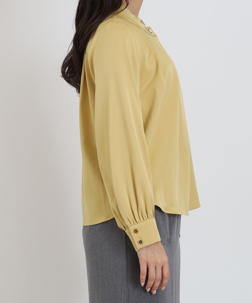 TRUDEA(トルディア)の「アシメネックブラウス(シャツ/ブラウス・レディース・ホワイト/キャメル/ベージュ/イエロー/ブルーグリーン・SMALL/MEDIUM/LARGE)」の8枚目の写真
