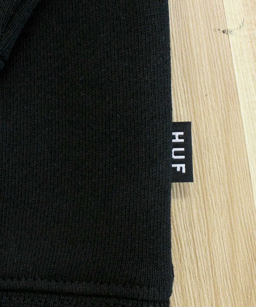 HUF(ハフ)の「トランシット オーソリティー クルーネック スウェット トレーナー TRANSIT AUTHORITY CREWNECK(スウェット・メンズ・ホワイト系その他/ブラック・XL/L/M)」の13枚目の写真