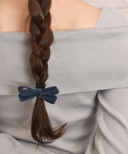 Mayree（メイリー）の「【float】ベルベット リボン ヘアゴム（ヘアゴム・レディース・マスタード/ダークブラウン/ワインレッド/インディゴブルー・FREE）」の15枚目の写真