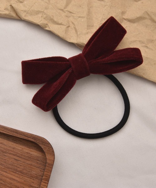 Mayree（メイリー）の「【float】ベルベット リボン ヘアゴム（ヘアゴム・レディース・マスタード/ダークブラウン/ワインレッド/インディゴブルー・FREE）」の12枚目の写真