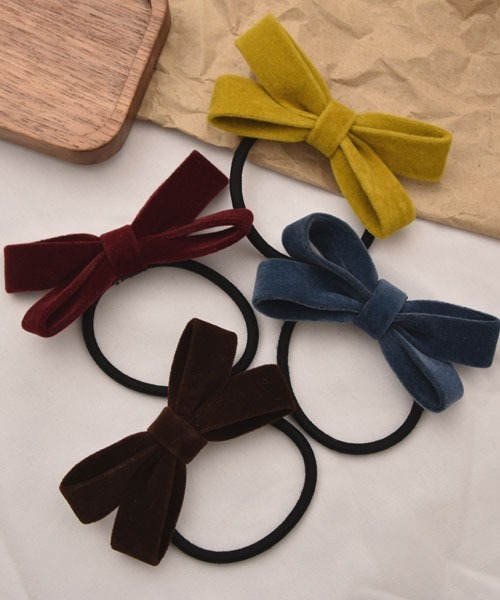 Mayree（メイリー）の「【float】ベルベット リボン ヘアゴム（ヘアゴム・レディース・マスタード/ダークブラウン/ワインレッド/インディゴブルー・FREE）」の7枚目の写真