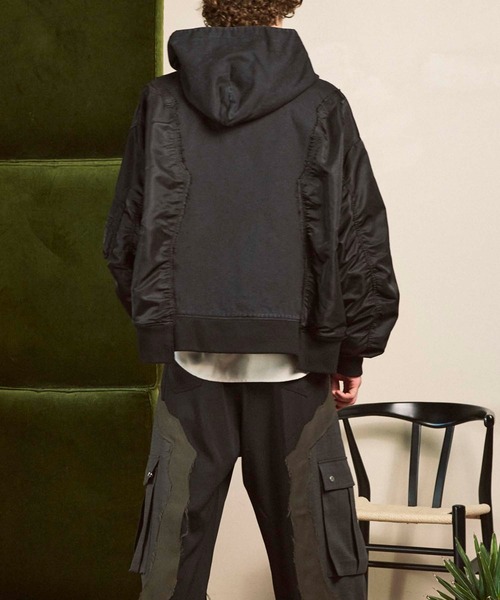 MAISON SPECIAL（メゾンスペシャル）の「《UNISEX》Different Material Docking Prime-Over Military Blouson/ディファレントマテリアルドッキングプライムオーバーミリタリーブルゾン【MAISON SPECIAL/メゾンスペシャル】（ミリタリージャケット・メンズ・チャコールグレー/ブラック/カーキ・0/1/2）」の11枚目の写真