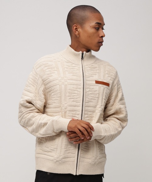 AVIREX(アヴィレックス)の「NATIVE JACQUARD STAND KNIT / ネイティブ ジャガード スタンドニット / AVIREX / アヴィレックス(ニット/セーター・メンズ・ブラック/アイボリー/グリーン・MEDIUM/LARGE/X-LARGE/XX-LARGE)」の2枚目の写真