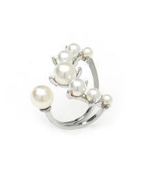 LUMIRA（ルミラ）の「お洒落で可愛いフェイクパールリング（リング）」