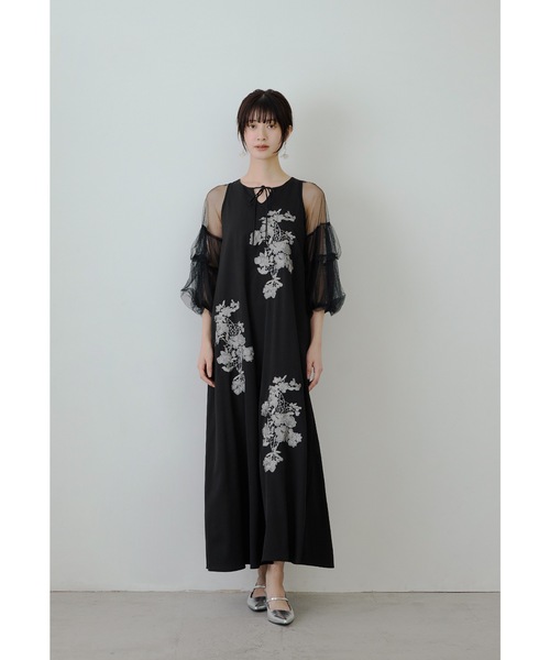 niana(ニアナ)の「フラワー刺繍Aラインドレス チュール ボリューム袖 マタニティ 妊婦 同窓会 オケージョンドレス 結婚式 お呼ばれワンピース(ドレス・レディース・イエロー/ブラック/グレー・S/M/L)」の4枚目の写真