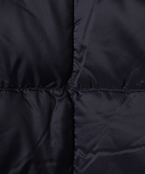 FREAK'S STORE（フリークスストア）の「限定展開 TAION/タイオン ベーシック クルーネックボタン インナーダウンジャケット / TAION-104（ダウンジャケット/コート・メンズ・チャコールグレー/オリーブ/ブラック/ネイビー・X-LARGE/LARGE/MEDIUM/SMALL）」の5枚目の写真