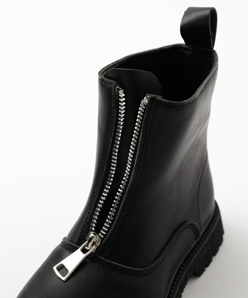 URBAN CHERRY（アーバンチェリー）の「フロントジップショートブーツ（ブーツ・キッズ・ブラック・18.0cm/18.5cm/19.0cm/19.5cm/20.5cm/21.0cm/22.0cm）」の12枚目の写真
