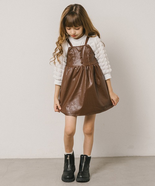 URBAN CHERRY（アーバンチェリー）の「フロントジップショートブーツ（ブーツ・キッズ・ブラック・18.0cm/18.5cm/19.0cm/19.5cm/20.5cm/21.0cm/22.0cm）」の6枚目の写真