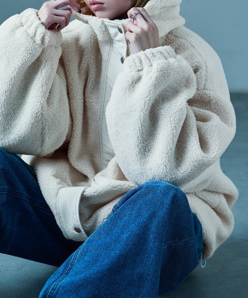 Fashion Letter（ファッションレター）の「ボア ビッグシルエット フードブルゾン（ダウンジャケット/コート・レディース・ブラック/モカ/アイボリー・M/L）」の3枚目の写真