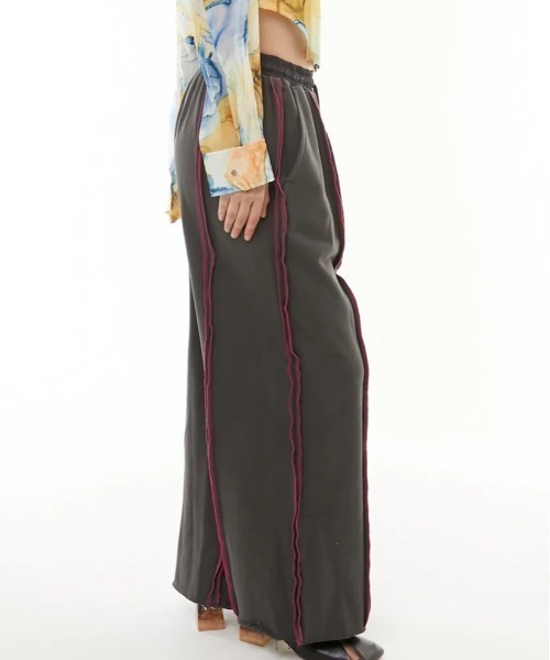 casane(カサネ)の「CASANE(カサネ)Heavyweight color stitch pants(その他パンツ・レディース・ブラック/チャコールグレー・1/2)」の11枚目の写真