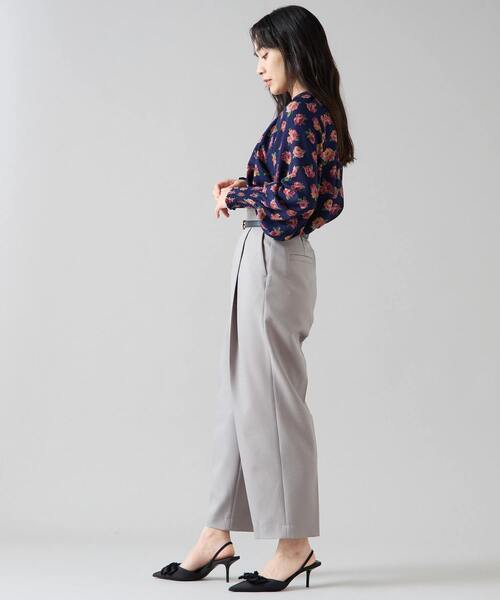 Tiara(ティアラ)の「タックバレルパンツ(その他パンツ・レディース・ブラック/ダークブラウン・2/3/4)」の11枚目の写真