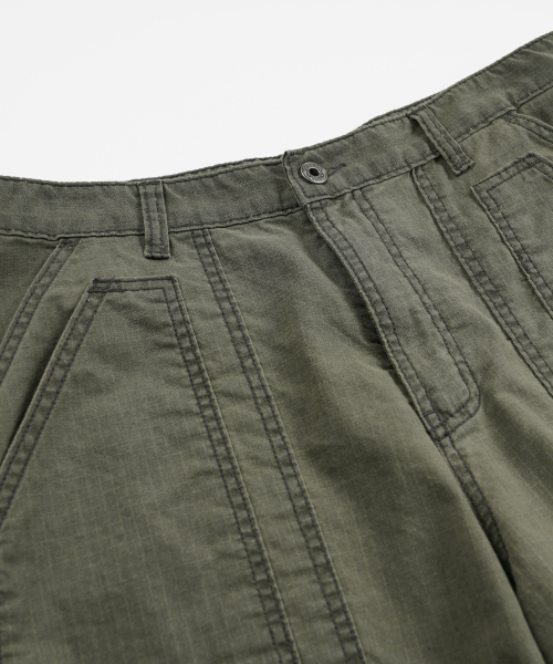 FRIZMWORKS(フリズムワークス)の「PIGMENT RIPSTOP FATIGUE SHORTS _ MUD(その他パンツ・メンズ・その他・MEDIUM/LARGE/X-LARGE/SMALL)」の3枚目の写真