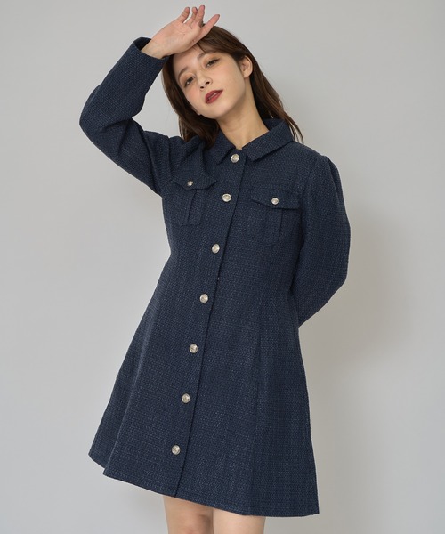 REDYAZEL(レディアゼル)の「エンブレムボタンツイードシャツミニワンピース(ワンピース・レディース・オフホワイト/ボルドー/ネイビー/ブルー/イエロー・MEDIUM/SMALL)」の1枚目の写真