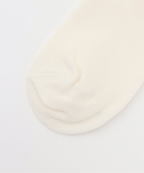 by LOVEiT（バイラビット）の「【卒服】ロゴニーハイソックス（ソックス/靴下・キッズ・オフホワイト/ブラック・M/L）」の5枚目の写真