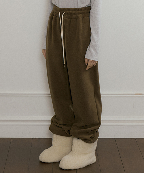 LINGSEOUL(リングソウル)の「fleece jogger pants-brown(スウェットパンツ・レディース・ブラウン・FREE)」の1枚目の写真
