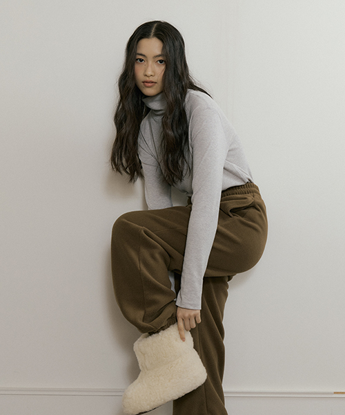 LINGSEOUL(リングソウル)の「fleece jogger pants-brown(スウェットパンツ・レディース・ブラウン・FREE)」の3枚目の写真