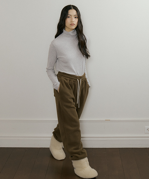 LINGSEOUL(リングソウル)の「fleece jogger pants-brown(スウェットパンツ・レディース・ブラウン・FREE)」の5枚目の写真