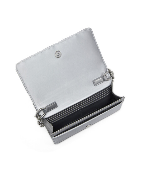 DIESEL(ディーゼル)の「ウィメンズ ウォレットバッグ WALLET ON CHAIN(その他小物・レディース・シルバー系その他・UNI)」の5枚目の写真