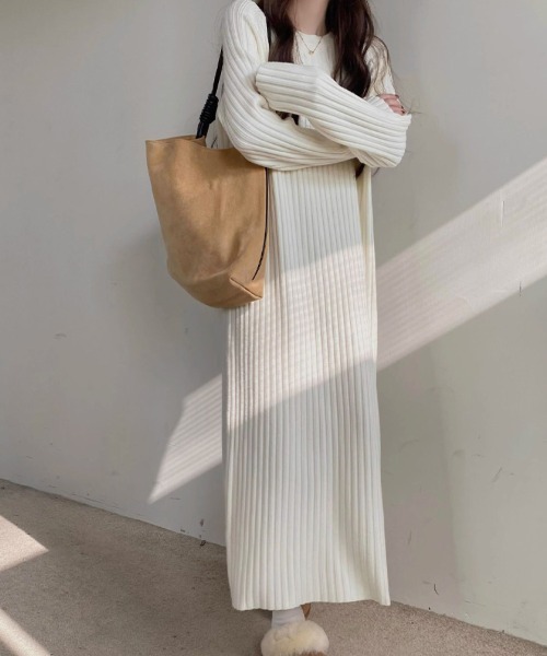 SallyLunn(サリーラン)の「太リブロングワンピース(ワンピース・レディース・ホワイト/ブラック・LARGE/MEDIUM)」の1枚目の写真