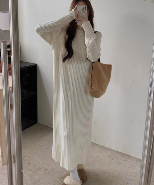 SallyLunn(サリーラン)の「太リブロングワンピース(ワンピース・レディース・ホワイト/ブラック・LARGE/MEDIUM)」の3枚目の写真