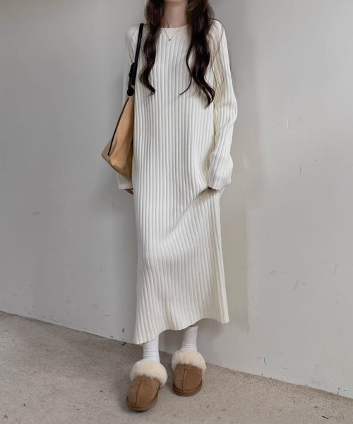 SallyLunn(サリーラン)の「太リブロングワンピース(ワンピース・レディース・ホワイト/ブラック・LARGE/MEDIUM)」の4枚目の写真