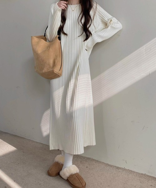 SallyLunn(サリーラン)の「太リブロングワンピース(ワンピース・レディース・ホワイト/ブラック・LARGE/MEDIUM)」の8枚目の写真